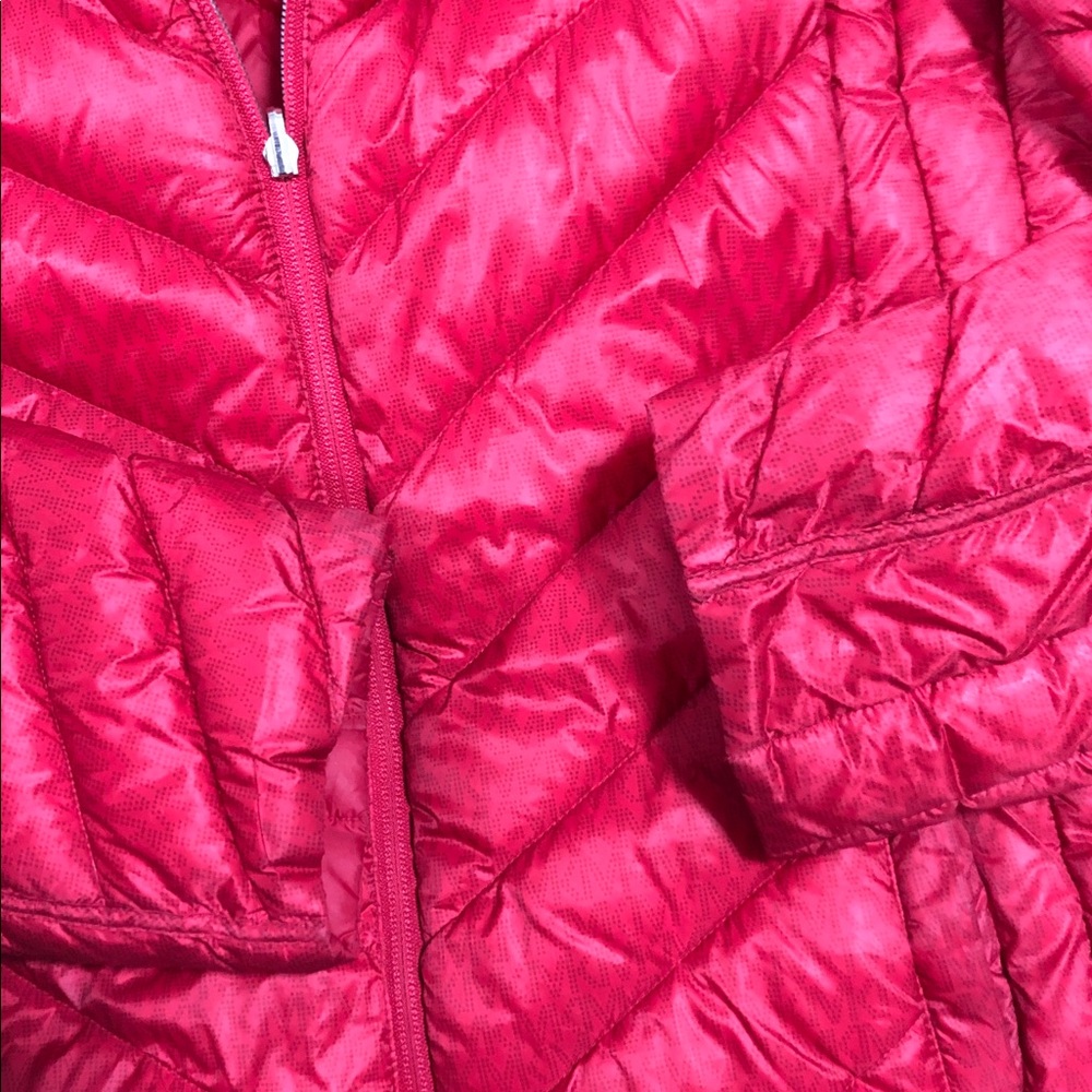 Michael Kors Red lightweight packable Hooded Puff… - image 4